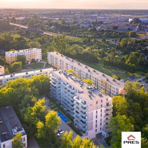 Lipcowe ujęcia z drona inwestycji Rubinova na Donimirskiego 4, ostatnie wolne 4 pokojowe mieszkania